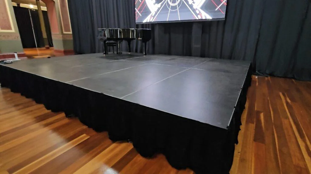 Staging & Flooring